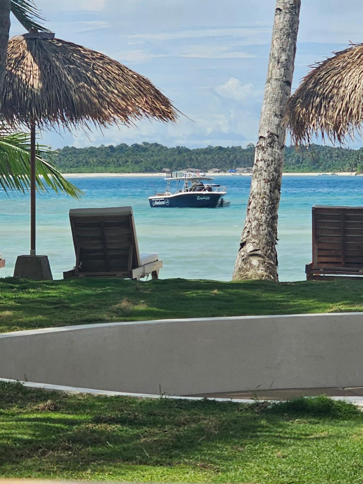 Solid Surf Villa Mentawai Tua Pejat Eksteriør billede